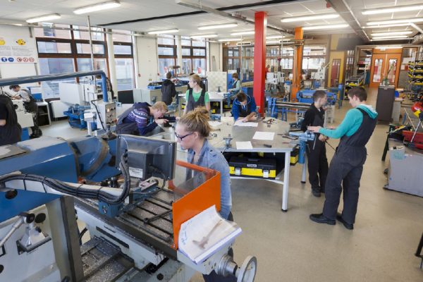 > Bedrijven en techniekonderwijs in Zuidoost Drenthe gaan relatie sterk intensiveren